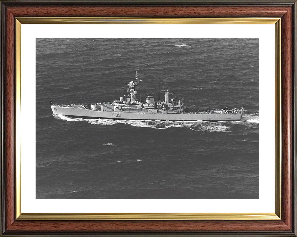 HMS Naiad (F39) Photo Print - Atlantic Sea 1978 - Royal Navy Leander Class Frigate Hampshire Prints 10 x 8 Classic Frame Yes