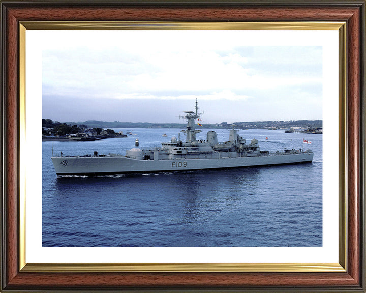 HMS Leander F109 | Photo Print | Framed Print | Leander Class | Frigate | Royal Navy Hampshire Prints