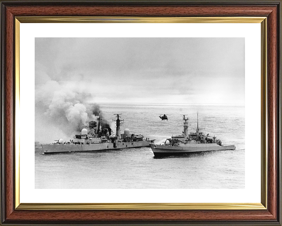 HMS Arrow (F173) alongside HMS Sheffield (D80) Royal Navy Falkland War Photo Print Wall Art Decor Posters, Prints, & Visual Artwork Hampshire Prints 10 x 8 Classic Frame Yes