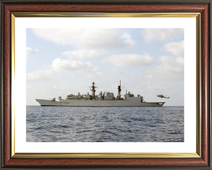 HMS Campbeltown (F86) Royal Navy Type 22 Frigate Port Beam View Photo Print Wall Art Decor Posters, Prints, & Visual Artwork Hampshire Prints 10 x 8 Classic Frame Yes
