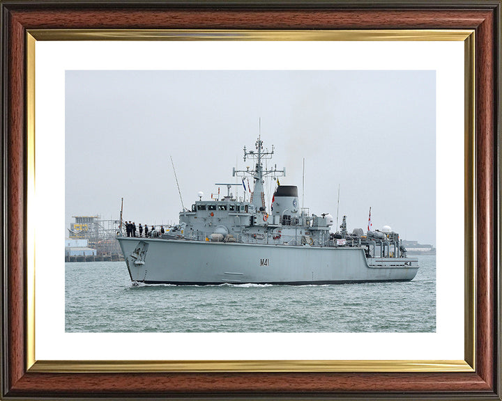 HMS Quorn M41 | Photo Print | Framed Print | Hunt Class | Mine Warfare Vessel | Royal Navy Hampshire Prints