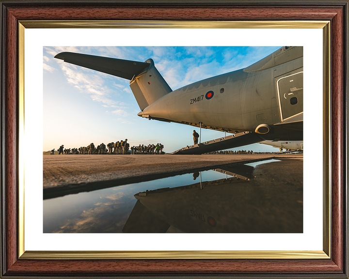 British Army 16 Air Assault Brigade Board an RAF A400M Photo Print Wall Art Military Decor Posters, Prints, & Visual Artwork Hampshire Prints 10 x 8 Classic Frame Yes