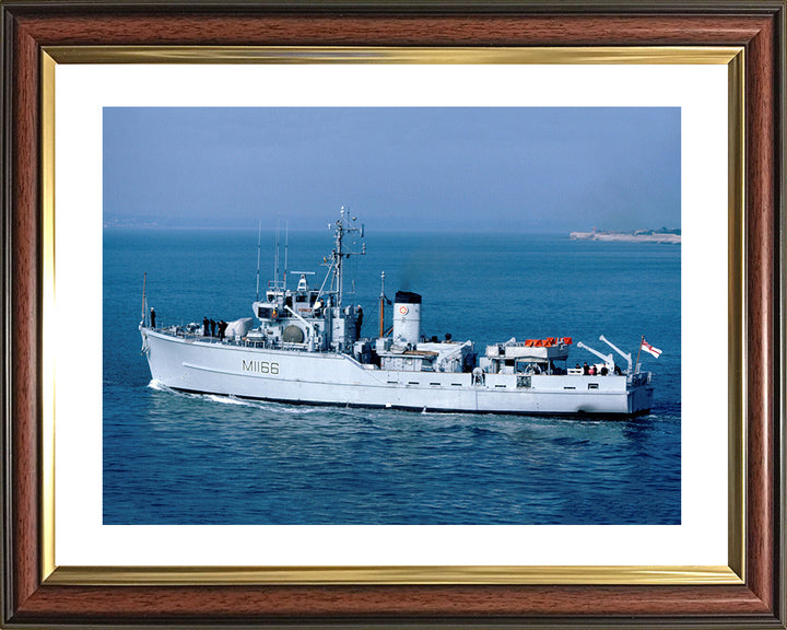 HMS Nurton M1166 | Photo Print | Framed Print | Ton Class | Minesweeper | Royal Navy Hampshire Prints