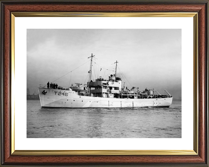 HMS Gweal (T246) Royal Navy Isles Class Trawler Leaving Harbour 1942 Photo Print Wall Art Decor Posters, Prints, & Visual Artwork Hampshire Prints 10 x 8 Classic Frame Yes