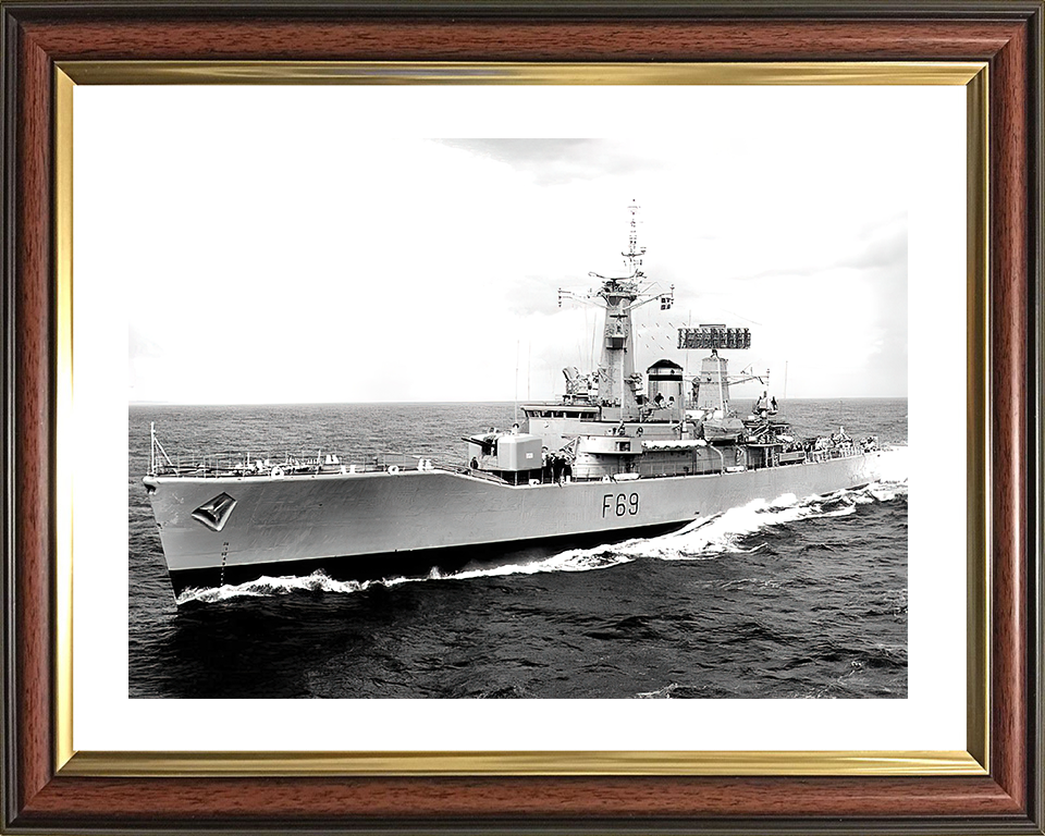 HMS Bacchante (F69) Royal Navy Leander Class Frigate Underway Photo Print Wall Art Decor Posters, Prints, & Visual Artwork Hampshire Prints 10 x 8 Classic Frame Yes