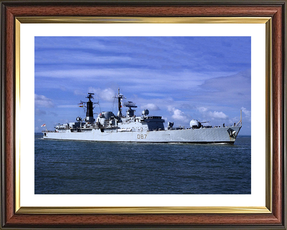 HMS Newcastle (D87) Photo Print - Entering Harbour - Royal Navy Type 42 Destroyer Hampshire Prints 10 x 8 Classic Frame Yes