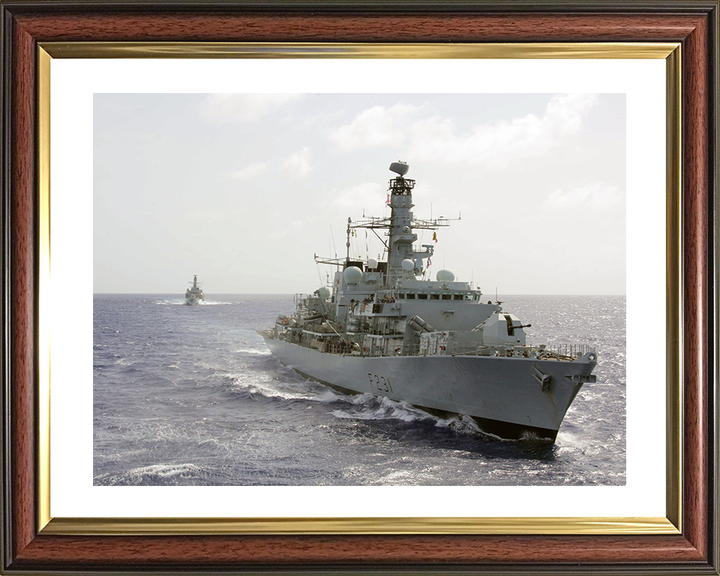 HMS Argyll (F231) Photo Print - Underway 2014 - Royal Navy Type 23 Frigate Posters, Prints, & Visual Artwork Hampshire Prints 10 x 8 Classic Frame Yes