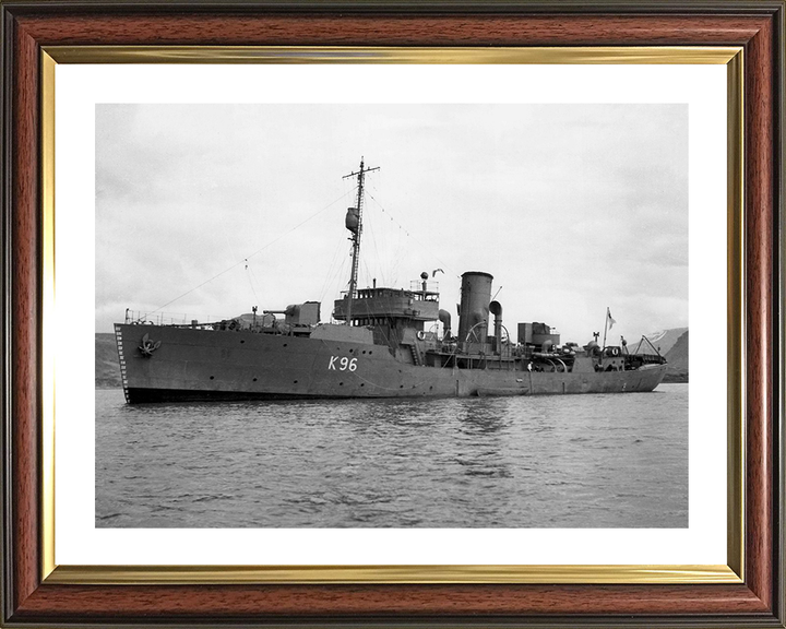 HMS Aubrietia (K96) Photo Print - Port Side View 1941 - Royal Navy Flower Class Corvette Hampshire Prints 10 x 8 Classic Frame Yes