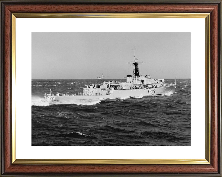 HMS Loch Eck K422 | Photo Print | Framed Print | Loch Class | Frigate | Royal Navy Hampshire Prints