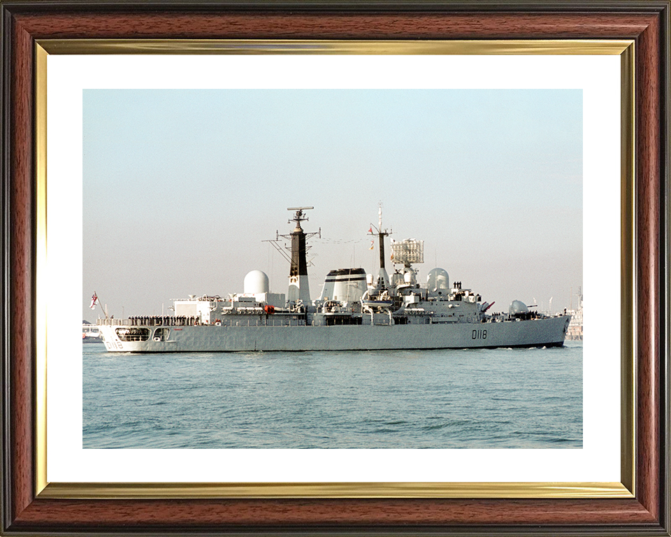 HMS Coventry (D118) Royal Navy Type 42 Destroyer Entering Harbour Photo Print Wall Art Decor Posters, Prints, & Visual Artwork Hampshire Prints 10 x 8 Classic Frame Yes