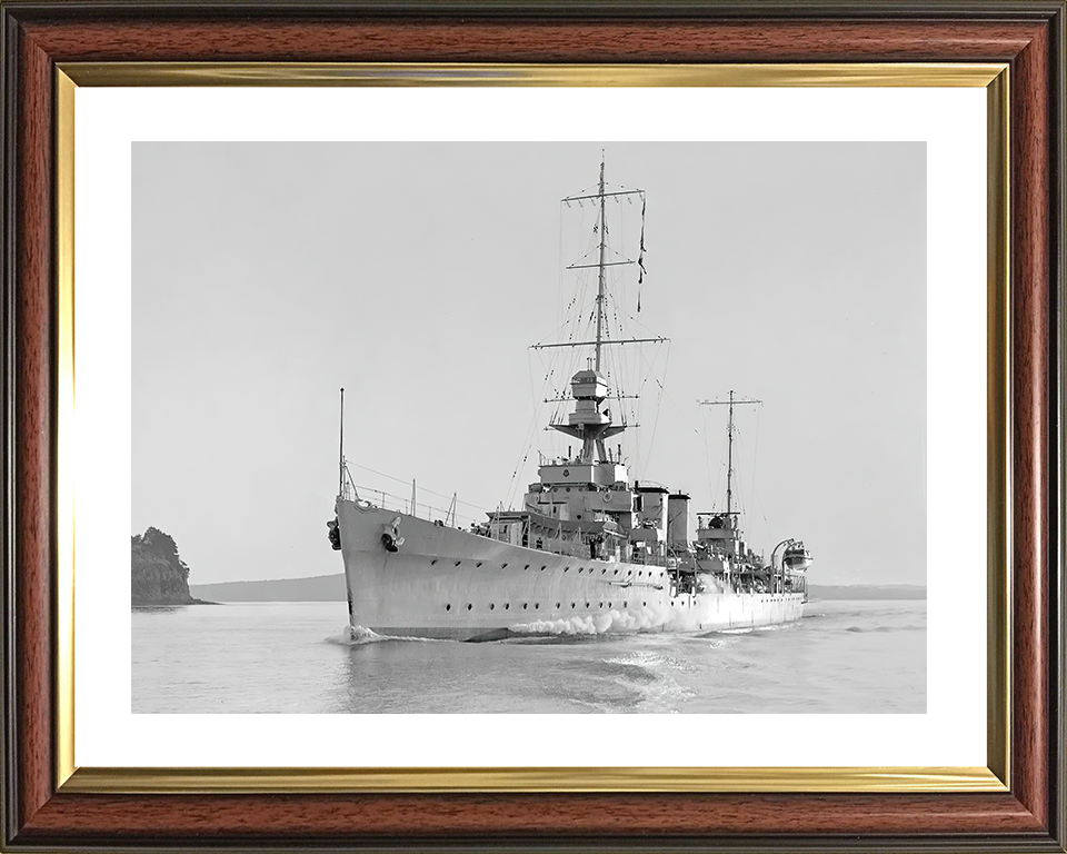 HMS Dunedin (96) Royal Navy Danae Class Cruiser Port Side View Photo Print Wall Art Decor Posters, Prints, & Visual Artwork Hampshire Prints 10 x 8 Classic Frame Yes