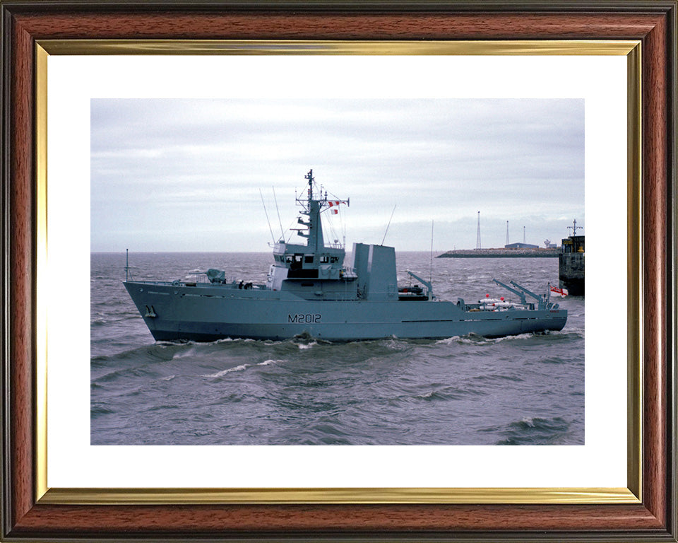 HMS Ribble M2012 | Photo Print | Framed Print | River Class | Minesweeper | Royal Navy Hampshire Prints