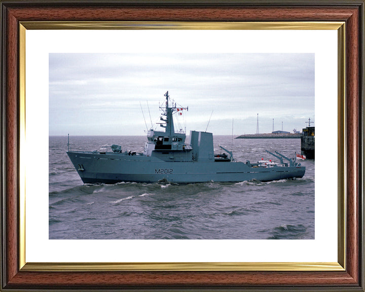 HMS Ribble M2012 | Photo Print | Framed Print | River Class | Minesweeper | Royal Navy Hampshire Prints
