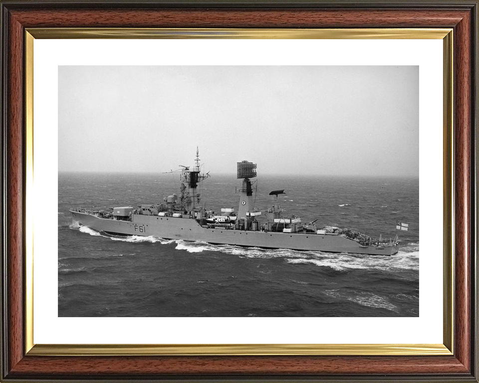 HMS Llandaff (F61) Photo Print - At Sea 1969 - Royal Navy Salisbury Class Frigate Hampshire Prints 10 x 8 Classic Frame Yes