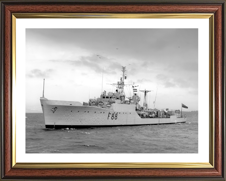 HMS Malcolm (F88) Photo Print - Port Side View - Royal Navy Blackwood Class Frigate Hampshire Prints 10 x 8 Classic Frame Yes