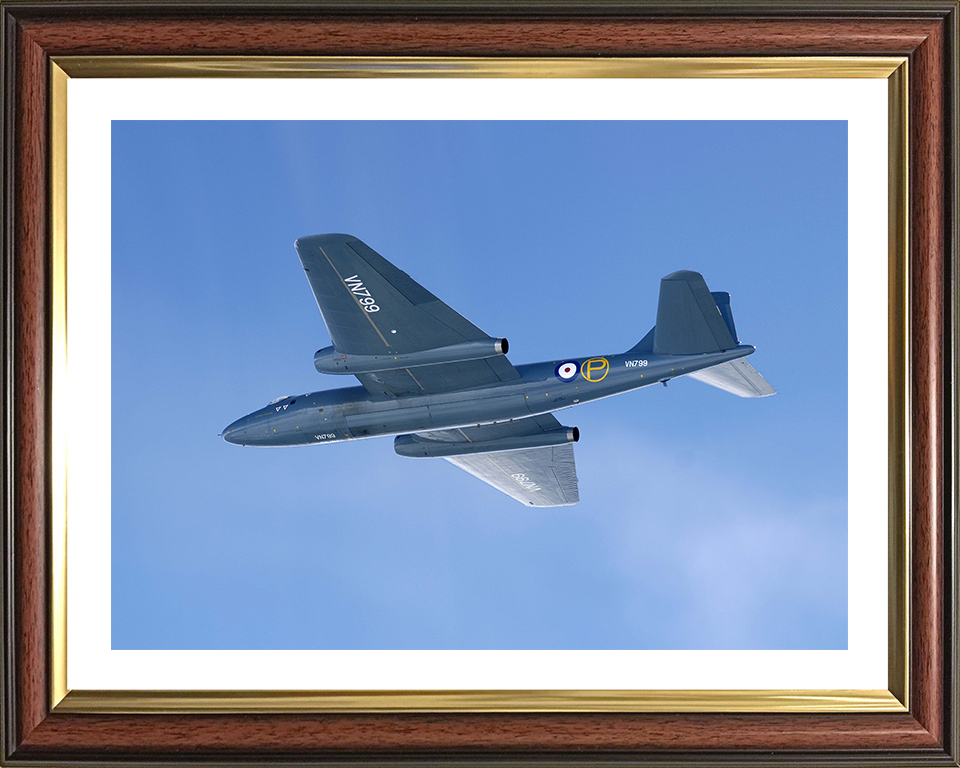 RAF prototype Canberra in flight Photo Print - Royal Air Force Aircraft Hampshire Prints 10 x 8 Classic Frame Yes