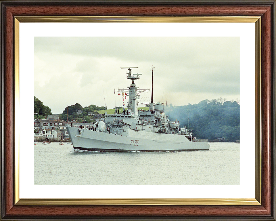 HMS Avenger (F185) Royal Navy Type 21 Frigate Port Bow View Photo Print Wall Art Decor Posters, Prints, & Visual Artwork Hampshire Prints 10 x 8 Classic Frame Yes