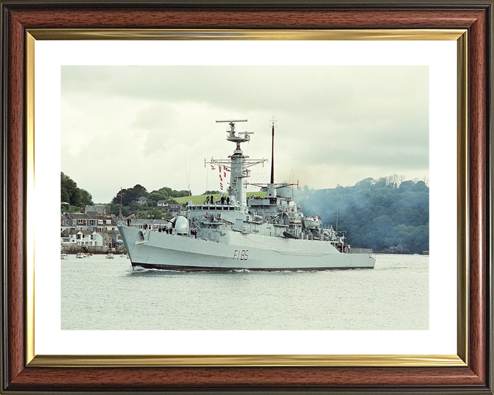 HMS Avenger (F185) Royal Navy Type 21 Frigate Port Bow View Photo Print Wall Art Decor Posters, Prints, & Visual Artwork Hampshire Prints 10 x 8 Classic Frame Yes