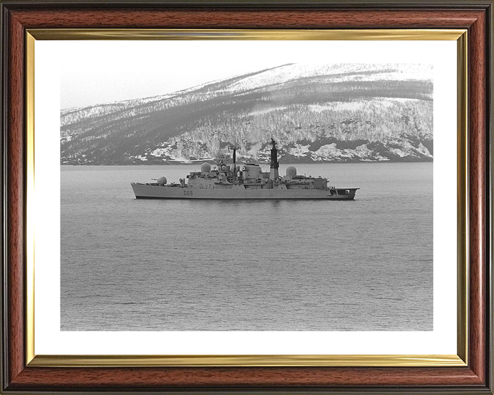 HMS Exeter (D89) Photo Print - Trondheim Fjord - Royal Navy Type 42 Destroyer Hampshire Prints 10 x 8 Classic Frame Yes