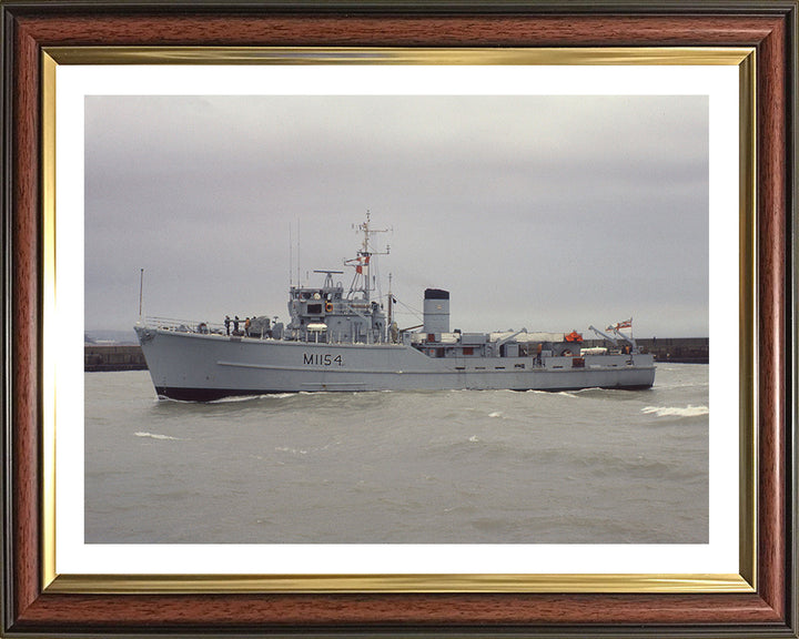 HMS Kellington M1154 | Photo Print | Framed Print | Ton Class | Minesweeper | Royal Navy Hampshire Prints
