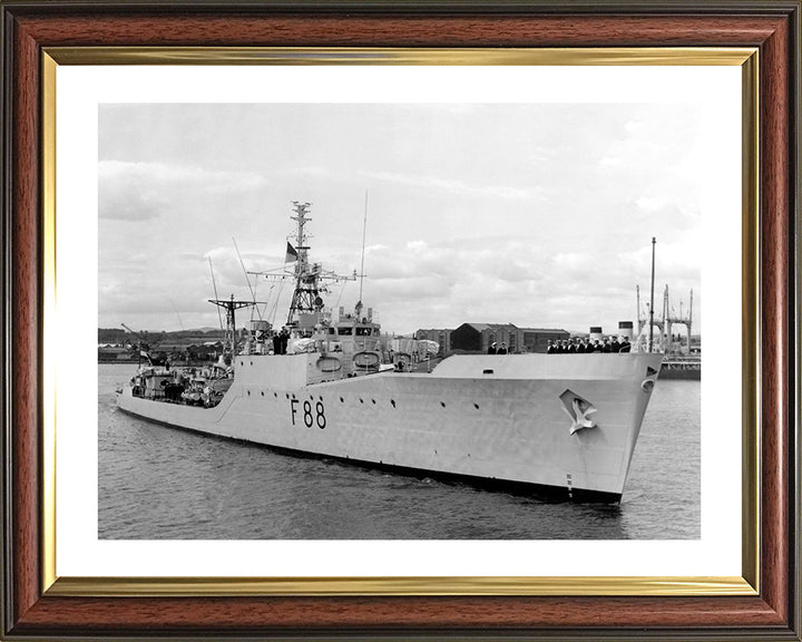 HMS Malcolm F88 | Photo Print | Framed Print | Blackwood Class | Frigate | Royal Navy Hampshire Prints