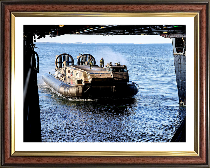 Royal Marines Landing craft Air Cushioned LCAC Hovercraft | Photo Print | Framed Print | Military | Commando | Wall Art | Decor | Photography Hampshire Prints 10 x 8 Classic Frame Yes