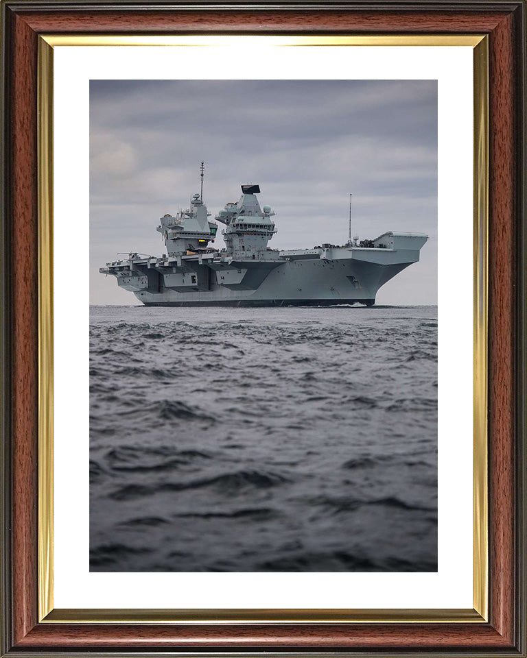 HMS Queen Elizabeth R08 | Photo Print | Framed Print | Queen Elizabeth Class | Aircraft Carrier | Royal Navy Hampshire Prints
