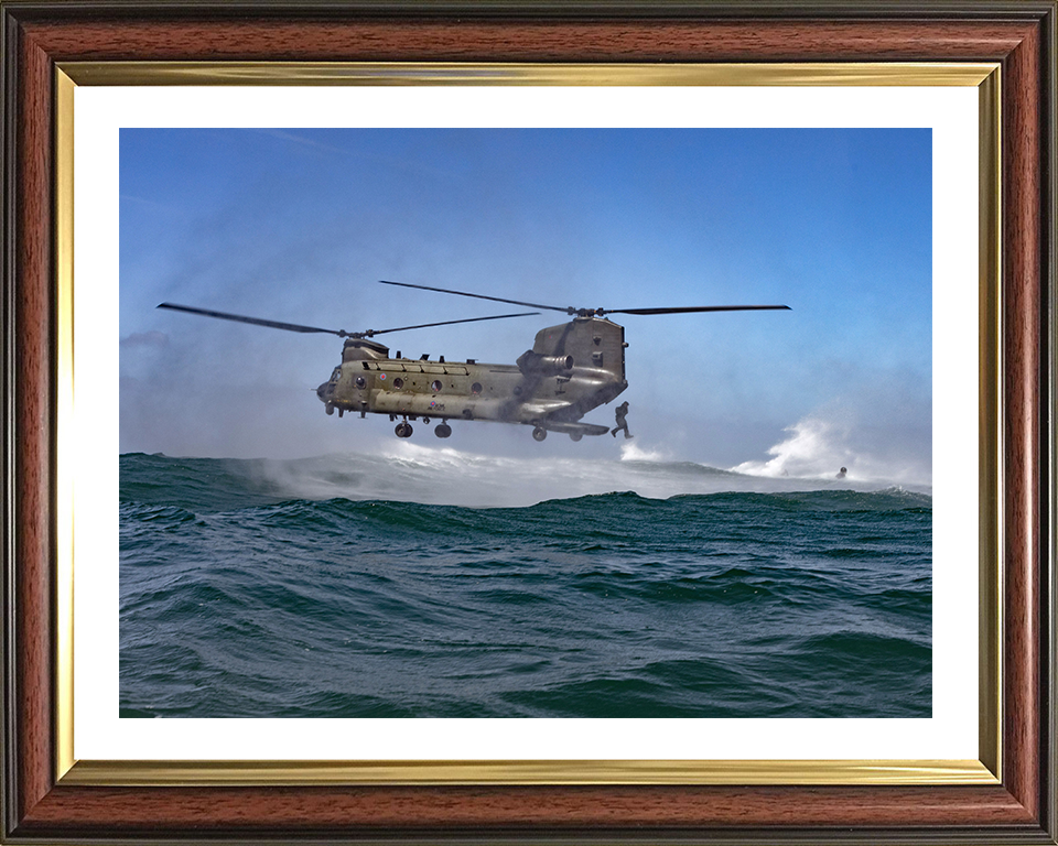 Royal Marine Commando helocasting from a Chinook Photo Print - 40 Commando Hampshire Prints 10 x 8 Classic Frame Yes