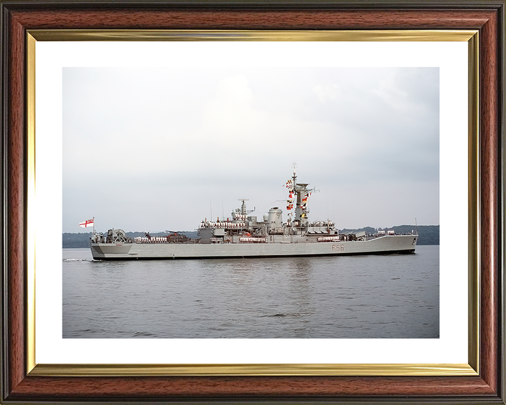 HMS Argonaut (F56) Royal Navy Leander Class Frigate Entering Harbour 1985 Photo Print Wall Art Decor Posters, Prints, & Visual Artwork Hampshire Prints 10 x 8 Classic Frame Yes
