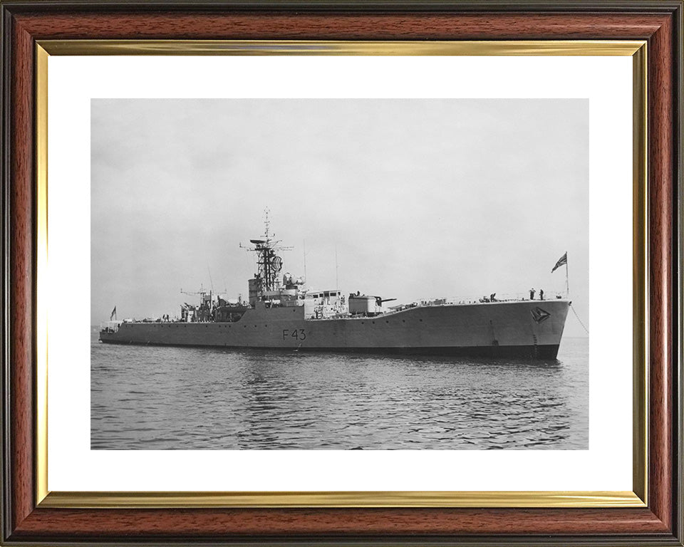 HMS Torquay F43 | Photo Print | Framed Print | Poster | Whitby Class | Frigate | Royal Navy Hampshire Prints