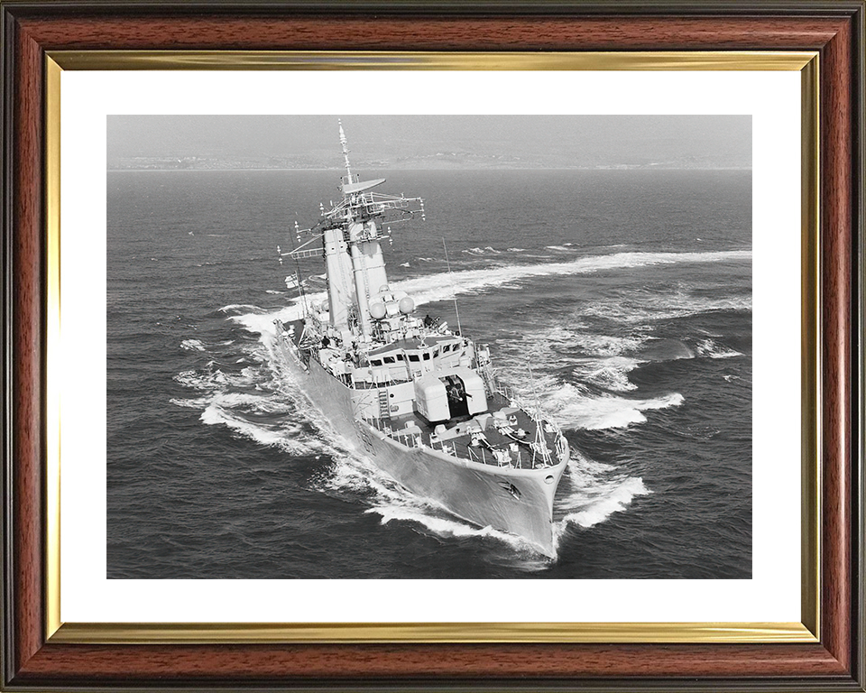 HMS Chichester (F59) Royal Navy Salisbury Class Frigate Hard Turn Photo Print Wall Art Decor Posters, Prints, & Visual Artwork Hampshire Prints 10 x 8 Classic Frame Yes
