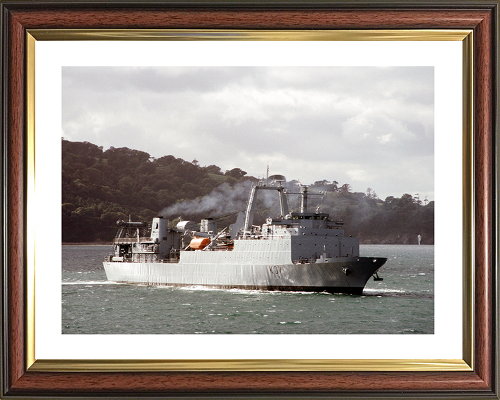 HMS Challenger (K07) Royal Navy Diving Support Vessel Starboard View Photo Print Wall Art Decor Posters, Prints, & Visual Artwork Hampshire Prints 10 x 8 Classic Frame Yes