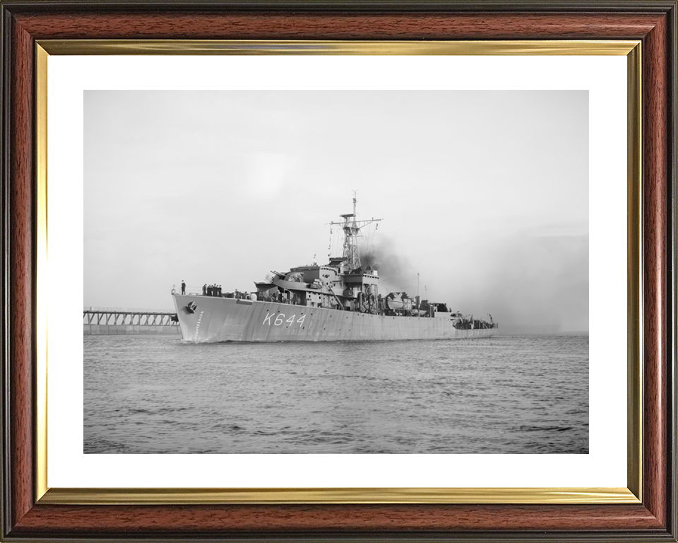 HMS Cawsand Bay (K644) Royal Navy Bay Class Frigate Port Side View Photo Print Wall Art Decor Posters, Prints, & Visual Artwork Hampshire Prints 10 x 8 Classic Frame Yes