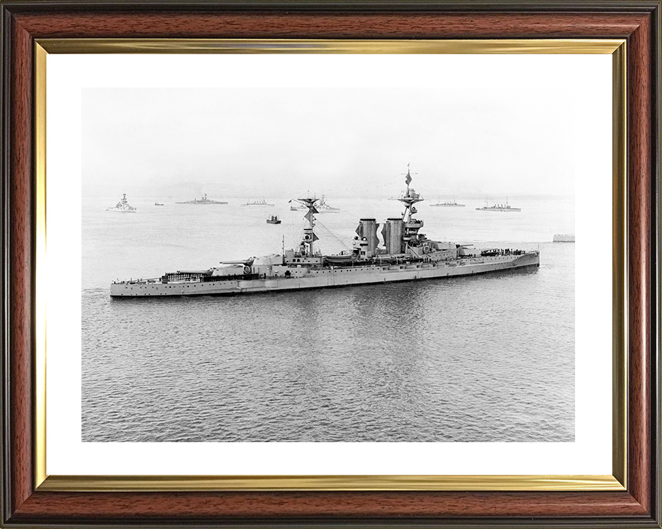 HMS Barham (04) Royal Navy Queen Elizabeth Class Battleship Scapa Flow 1917 Photo Print Wall Art Decor Posters, Prints, & Visual Artwork Hampshire Prints 10 x 8 Classic Frame Yes