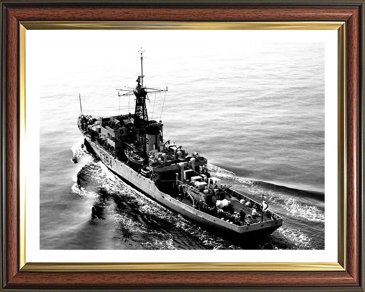 HMS Leeds Castle F384 (K384) Royal Navy Castle class corvette Photo Print or Framed Print - Hampshire Prints