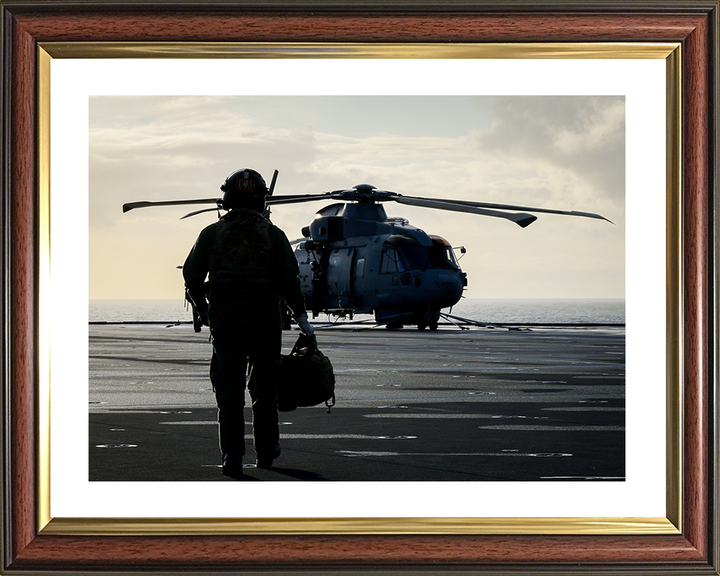 Royal Navy Aircrew and Merlin Helicopter Photo Print Wall Art Naval Aircraft Decor Posters, Prints, & Visual Artwork Hampshire Prints 10 x 8 Classic Frame Yes