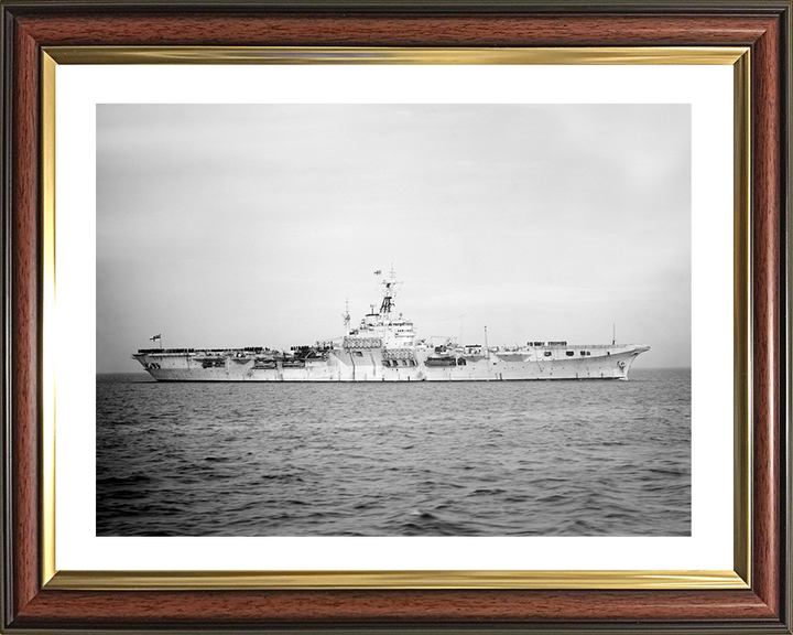 HMS Theseus (R64) Photo Print - at Sea 1947 - Royal Navy Colossus Class Aircraft Carrier Posters, Prints, & Visual Artwork Hampshire Prints 10 x 8 Classic Frame Yes