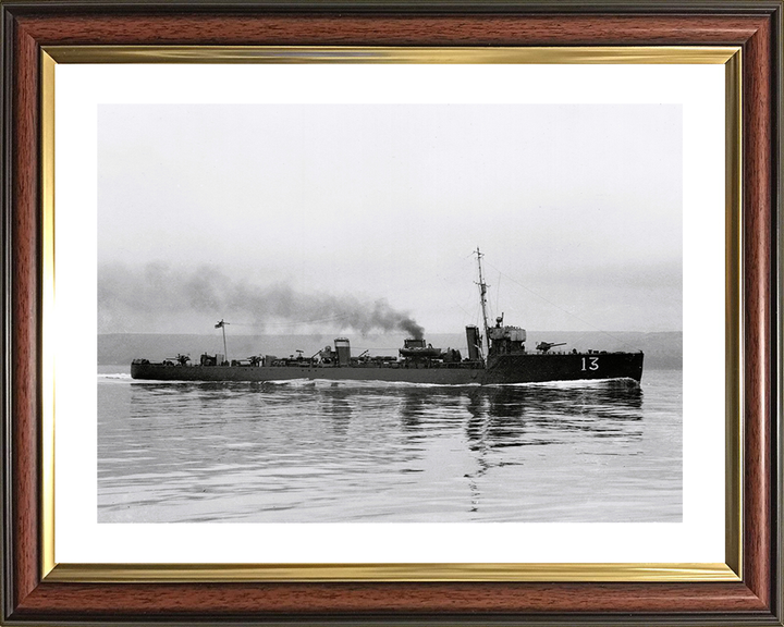 HMS Midge (H13) Photo Print - At Sea 1915 - Royal Navy Acasta Class Destroyer Posters, Prints, & Visual Artwork Hampshire Prints 10 x 8 Classic Frame Yes