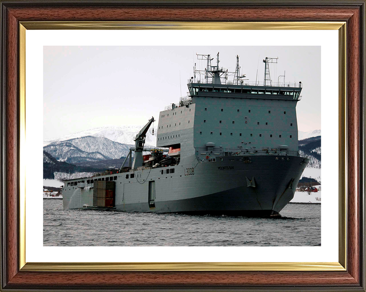 RFA Mounts Bay L3008 | Photo Print | Framed Print | Bay Class | Auxiliary Dock | Royal Fleet Auxiliary Hampshire Prints