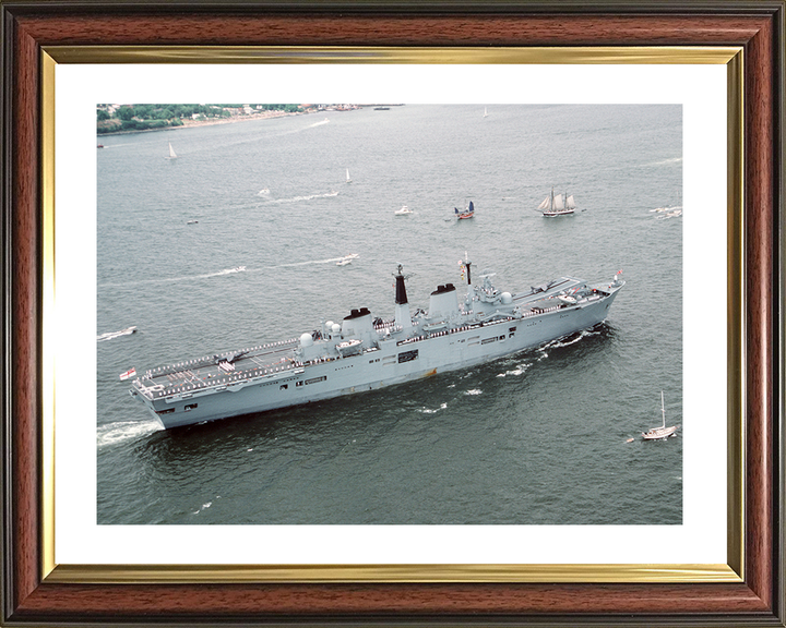 HMS Ark Royal (R07) Royal Navy Invincible Class Aircraft Carrier New York Harbor Photo Print Wall Art Decor Posters, Prints, & Visual Artwork Hampshire Prints 10 x 8 Classic Frame Yes