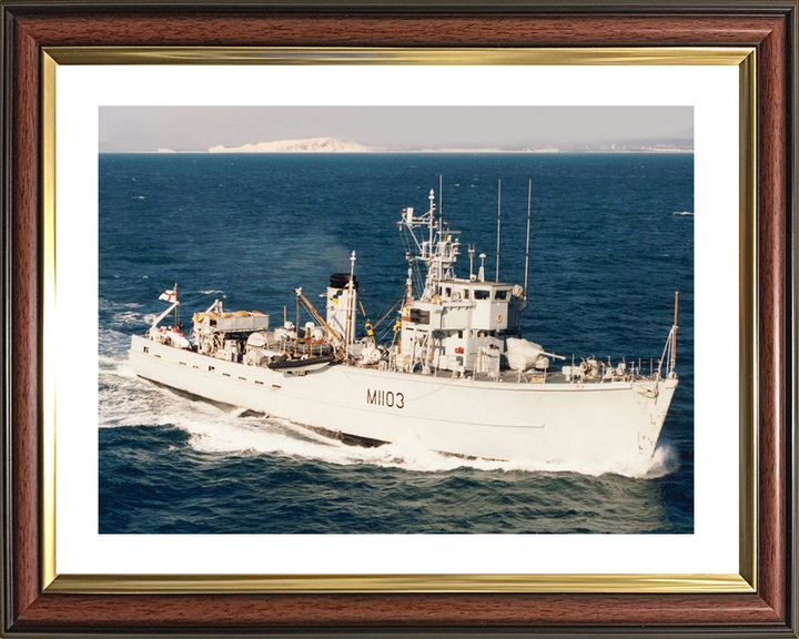 HMS Alfriston (M1103) Royal Navy Ton Class Minesweeper Warship Starboard Bow View Photo Print Wall Art Decor Posters, Prints, & Visual Artwork Hampshire Prints 10 x 8 Classic Frame Yes