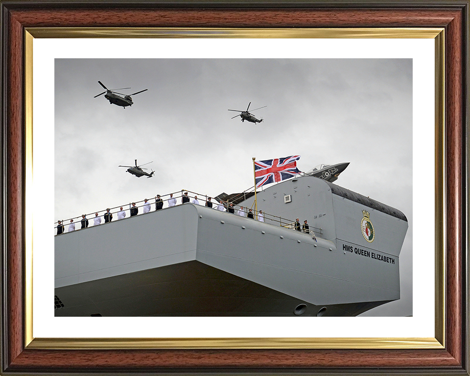 HMS Queen Elizabeth (R08) Photo Print - Naming Ceremony - Royal Navy Queen Elizabeth Class Aircraft Carrier Hampshire Prints 10 x 8 Classic Frame Yes