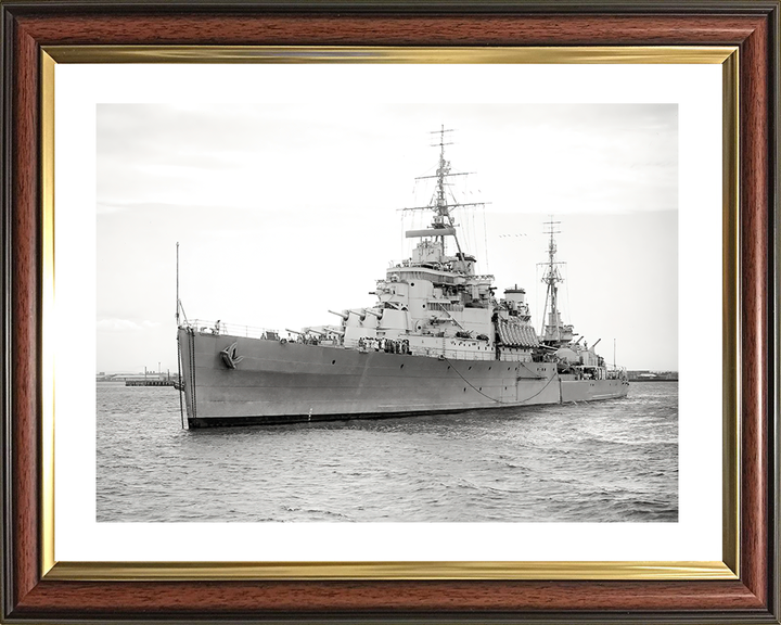 HMS Bermuda (52) Royal Navy Fiji Class Light Cruiser Port Bow View Photo Print Wall Art Decor Posters, Prints, & Visual Artwork Hampshire Prints 10 x 8 Classic Frame Yes