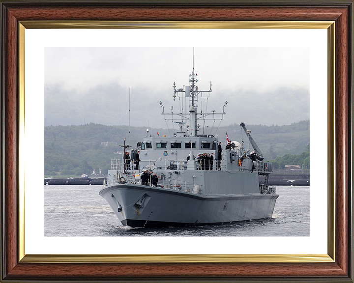 HMS Blyth (M111) Photo Print - Deploys 2012 - Royal Navy Sandown Class Minehunter Posters, Prints, & Visual Artwork Hampshire Prints 10 x 8 Classic Frame Yes