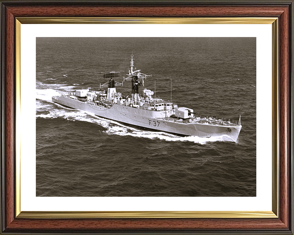 HMS Jaguar (F37) Photo Print - At Sea 1972 - Royal Navy Leopard Class Frigate Hampshire Prints 10 x 8 Classic Frame Yes