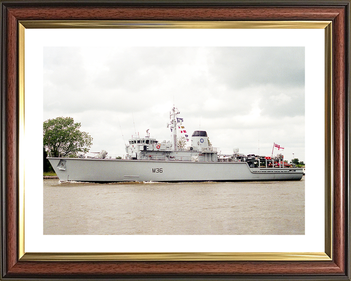 HMS Bicester (M36) Royal Navy Hunt Class Mine Warfare Vessel Port View Photo Print Wall Art Decor Posters, Prints, & Visual Artwork Hampshire Prints 10 x 8 Classic Frame Yes