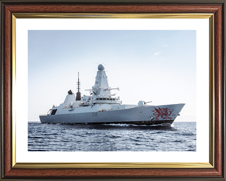 HMS Dragon (D35) Royal Navy Type 45 Destroyer Low Starboard View Photo Print Wall Art Decor Posters, Prints, & Visual Artwork Hampshire Prints 10 x 8 Classic Frame Yes