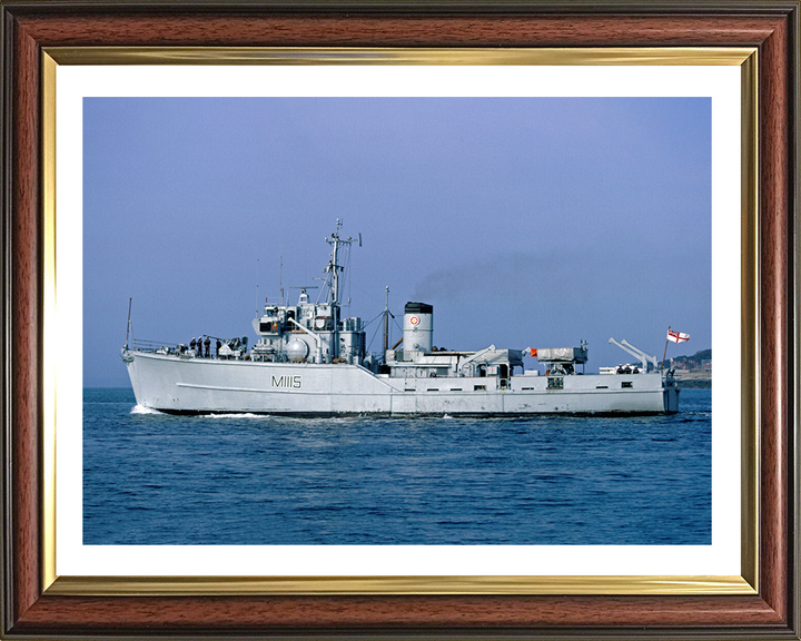 HMS Bronington M1115 | Photo Print | Framed Print | Ton Class | Minesweeper | Royal Navy Hampshire Prints