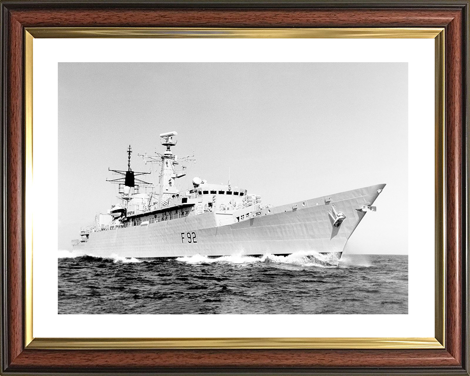 HMS Boxer (F92) Royal Navy Type 22 Frigate Underway Low Starboard View Photo Print Wall Art Decor Posters, Prints, & Visual Artwork Hampshire Prints 10 x 8 Classic Frame Yes