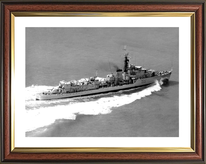 HMS Caprice (D01) Royal Navy C Class Destroyer High Starboard View Photo Print Wall Art Decor Posters, Prints, & Visual Artwork Hampshire Prints 10 x 8 Classic Frame Yes
